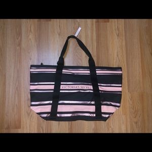 VS TOTE